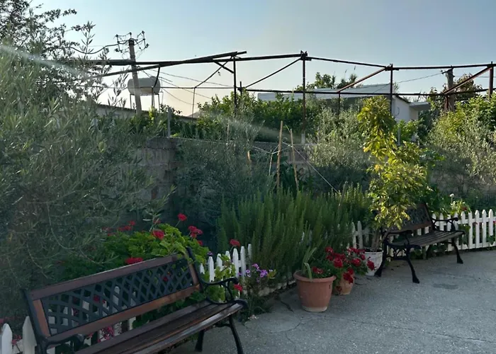 Rental Houses Dukaj